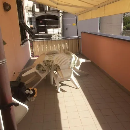 Suite With Sea View And Parking *