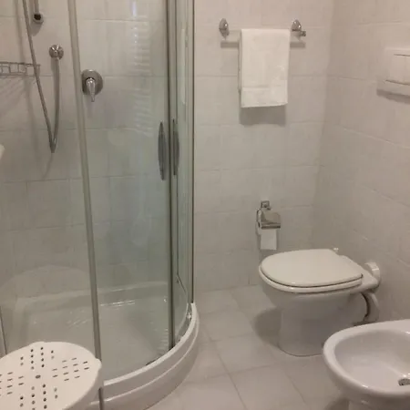 Apartment Suite With Sea View And Parking *