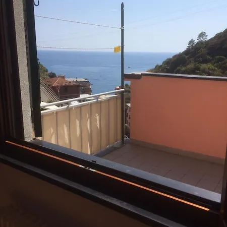 terrazza sul mare e parcheggio